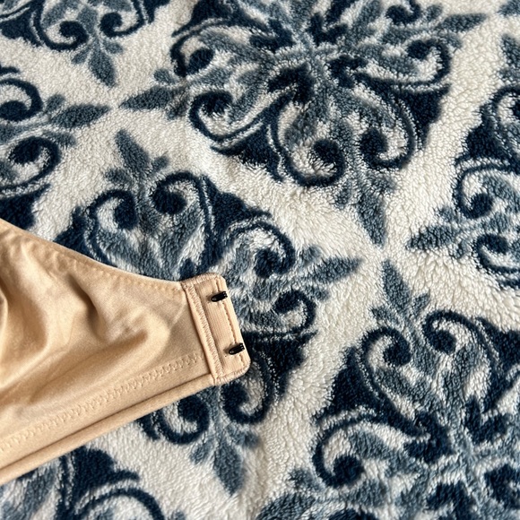 NWT,34D Maidenform wireless Bra - Picture 8 of 13